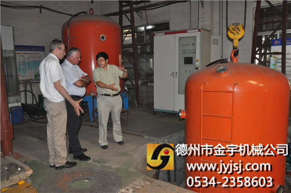 減速機,減速器,蝸輪蝸桿減速機,蝸輪蝸桿副,蝸輪減速機,蝸桿減速機,平面二次包絡減速機,包絡減速機,非標減速機,減速機型號,RV精密減速機,雙導程精密蝸輪蝸桿副,微型減速機,礦山用減速機,鋼廠專用減速機,硬齒面減速機,立式減速機,臥式減速機,圓弧齒蝸輪蝸桿減速機,切紙機專用減速機,輪胎定型硫化機,金宇減速機