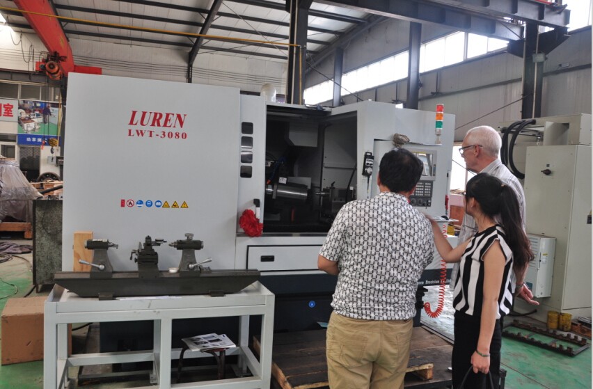 減速機,減速器,蝸輪蝸桿減速機,蝸輪蝸桿副,蝸輪減速機,蝸桿減速機,平面二次包絡減速機,包絡減速機,非標減速機,減速機型號,RV精密減速機,雙導程精密蝸輪蝸桿副,微型減速機,礦山用減速機,鋼廠專用減速機,硬齒面減速機,立式減速機,臥式減速機,圓弧齒蝸輪蝸桿減速機,切紙機專用減速機,輪胎定型硫化機,金宇減速機