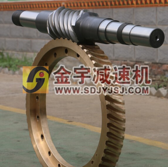 減速機,減速器,蝸輪蝸桿減速機,蝸輪蝸桿副,蝸輪減速機,蝸桿減速機,平面二次包絡減速機,包絡減速機,非標減速機,減速機型號,RV精密減速機,雙導程精密蝸輪蝸桿副,微型減速機,礦山用減速機,鋼廠專用減速機,硬齒面減速機,立式減速機,臥式減速機,圓弧齒蝸輪蝸桿減速機,切紙機專用減速機,輪胎定型硫化機,金宇減速機