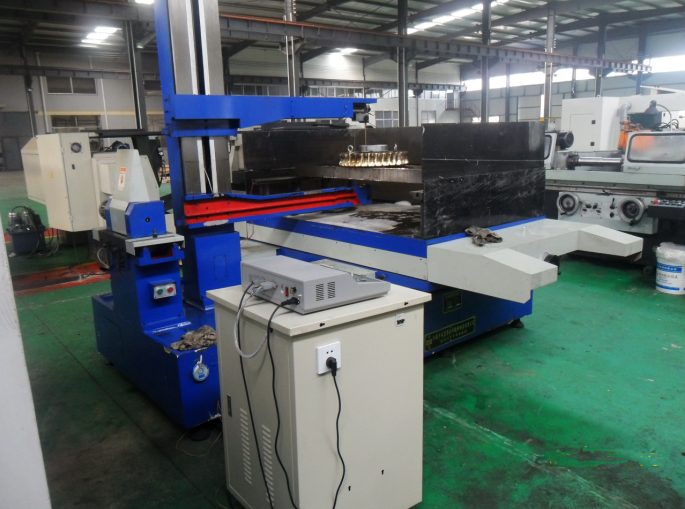 減速機,減速器,蝸輪蝸桿減速機,蝸輪蝸桿副,蝸輪減速機,蝸桿減速機,平面二次包絡減速機,包絡減速機,非標減速機,減速機型號,RV精密減速機,雙導程精密蝸輪蝸桿副,微型減速機,礦山用減速機,鋼廠專用減速機,硬齒面減速機,立式減速機,臥式減速機,圓弧齒蝸輪蝸桿減速機,切紙機專用減速機,輪胎定型硫化機,金宇減速機