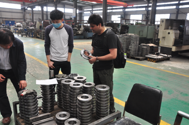 減速機,減速器,蝸輪蝸桿減速機,蝸輪蝸桿副,蝸輪減速機,蝸桿減速機,平面二次包絡減速機,包絡減速機,非標減速機,減速機型號,RV精密減速機,雙導程精密蝸輪蝸桿副,微型減速機,礦山用減速機,鋼廠專用減速機,硬齒面減速機,立式減速機,臥式減速機,圓弧齒蝸輪蝸桿減速機,切紙機專用減速機,輪胎定型硫化機,金宇減速機