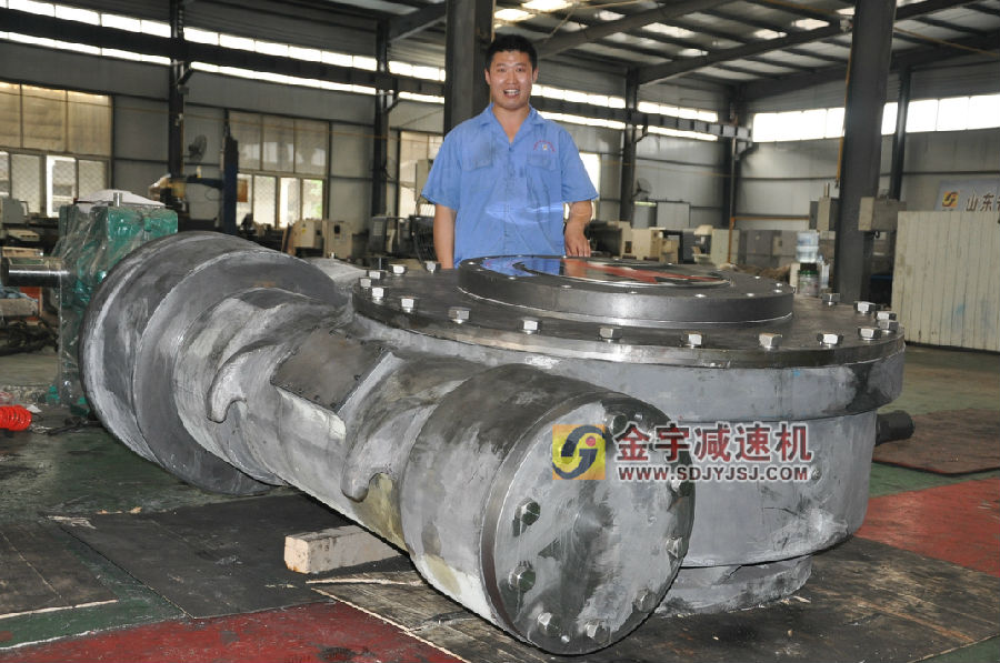 減速機(jī),減速器,蝸輪蝸桿減速機(jī),蝸輪蝸桿副,蝸輪減速機(jī),蝸桿減速機(jī),平面二次包絡(luò)減速機(jī),包絡(luò)減速機(jī),非標(biāo)減速機(jī),減速機(jī)型號,RV精密減速機(jī),雙導(dǎo)程精密蝸輪蝸桿副,微型減速機(jī),礦山用減速機(jī),鋼廠專用減速機(jī),硬齒面減速機(jī),立式減速機(jī),臥式減速機(jī),圓弧齒蝸輪蝸桿減速機(jī),切紙機(jī)專用減速機(jī),輪胎定型硫化機(jī),金宇減速機(jī)