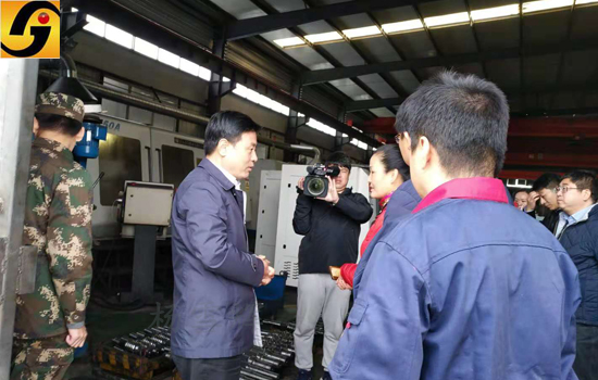 減速機(jī),減速器,蝸輪蝸桿減速機(jī),蝸輪蝸桿副,蝸輪減速機(jī),蝸桿減速機(jī),平面二次包絡(luò)減速機(jī),包絡(luò)減速機(jī),非標(biāo)減速機(jī),減速機(jī)型號(hào),RV精密減速機(jī),雙導(dǎo)程精密蝸輪蝸桿副,微型減速機(jī),礦山用減速機(jī),鋼廠專(zhuān)用減速機(jī),硬齒面減速機(jī),立式減速機(jī),臥式減速機(jī),圓弧齒蝸輪蝸桿減速機(jī),切紙機(jī)專(zhuān)用減速機(jī),輪胎定型硫化機(jī),金宇減速機(jī)