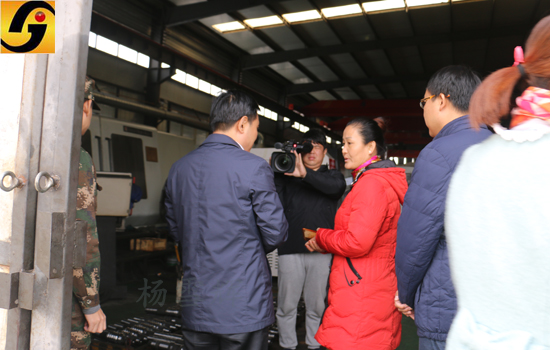 減速機(jī),減速器,蝸輪蝸桿減速機(jī),蝸輪蝸桿副,蝸輪減速機(jī),蝸桿減速機(jī),平面二次包絡(luò)減速機(jī),包絡(luò)減速機(jī),非標(biāo)減速機(jī),減速機(jī)型號(hào),RV精密減速機(jī),雙導(dǎo)程精密蝸輪蝸桿副,微型減速機(jī),礦山用減速機(jī),鋼廠專(zhuān)用減速機(jī),硬齒面減速機(jī),立式減速機(jī),臥式減速機(jī),圓弧齒蝸輪蝸桿減速機(jī),切紙機(jī)專(zhuān)用減速機(jī),輪胎定型硫化機(jī),金宇減速機(jī)