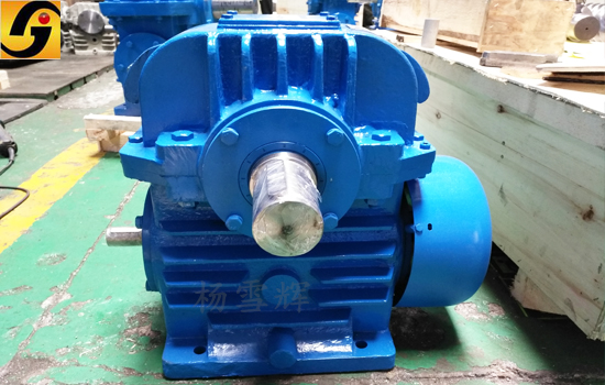 減速機(jī),減速器,蝸輪蝸桿減速機(jī),蝸輪蝸桿副,蝸輪減速機(jī),蝸桿減速機(jī),平面二次包絡(luò)減速機(jī),包絡(luò)減速機(jī),非標(biāo)減速機(jī),減速機(jī)型號(hào),RV精密減速機(jī),雙導(dǎo)程精密蝸輪蝸桿副,微型減速機(jī),礦山用減速機(jī),鋼廠專(zhuān)用減速機(jī),硬齒面減速機(jī),立式減速機(jī),臥式減速機(jī),圓弧齒蝸輪蝸桿減速機(jī),切紙機(jī)專(zhuān)用減速機(jī),輪胎定型硫化機(jī),金宇減速機(jī)