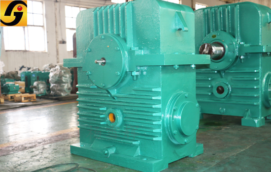 減速機(jī),減速器,蝸輪蝸桿減速機(jī),蝸輪蝸桿副,蝸輪減速機(jī),蝸桿減速機(jī),平面二次包絡(luò)減速機(jī),包絡(luò)減速機(jī),非標(biāo)減速機(jī),減速機(jī)型號(hào),RV精密減速機(jī),雙導(dǎo)程精密蝸輪蝸桿副,微型減速機(jī),礦山用減速機(jī),鋼廠專用減速機(jī),硬齒面減速機(jī),立式減速機(jī),臥式減速機(jī),圓弧齒蝸輪蝸桿減速機(jī),切紙機(jī)專用減速機(jī),輪胎定型硫化機(jī),金宇減速機(jī)