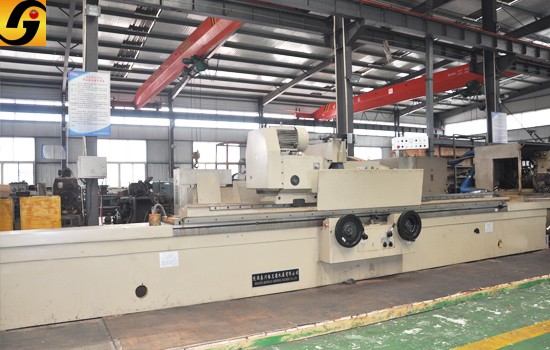 2.5m立式車床加工大型蝸輪