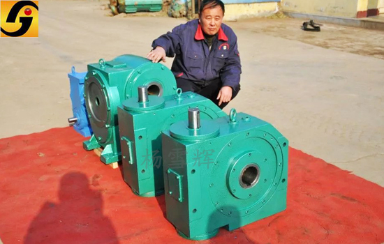 平面二次包絡減速機