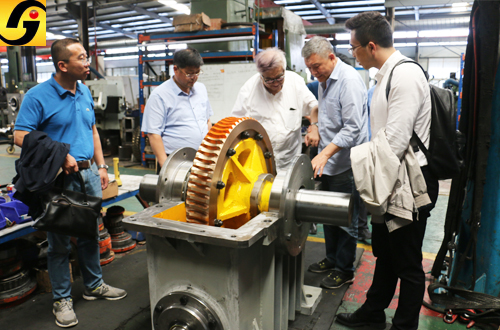 平面二次包絡減速機