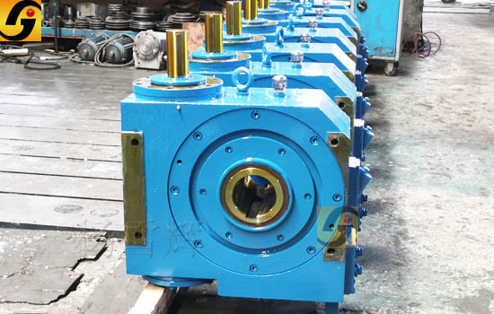 平面二次包絡減速機