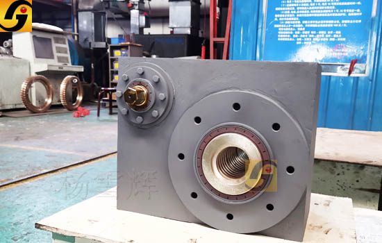 平面二次包絡減速機