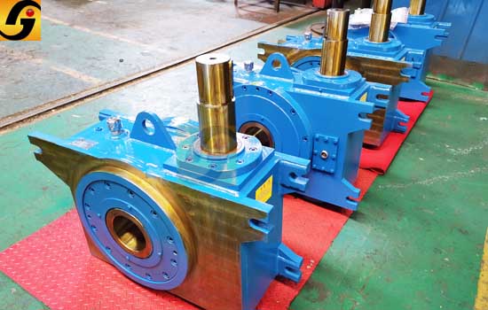 平面二次包絡減速機