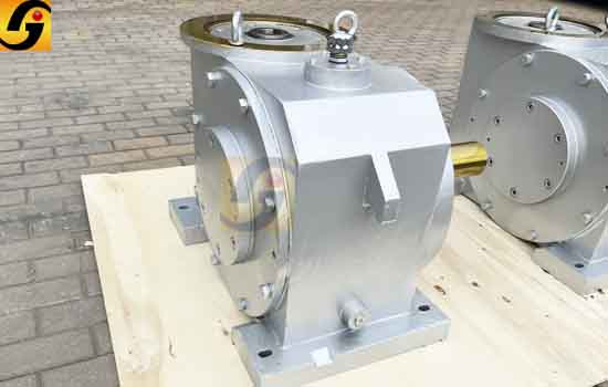 平面二次包絡減速機