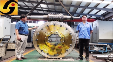 中心距900蝸輪蝸桿副，3頭蝸桿