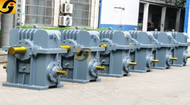 TPU400平面二次包絡蝸輪蝸桿減速機