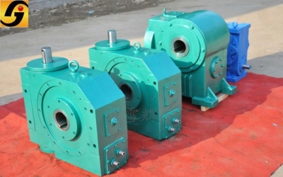 鋼廠連鑄機PWL225-32減速機的新搭配