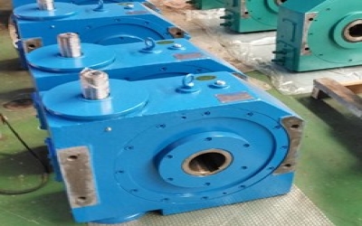 A225鋼廠連鑄機用蝸輪蝸桿減速機的特點分析