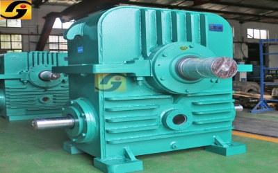 PWU500平面包絡(luò)蝸桿減速機(jī)