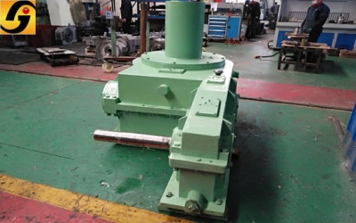 蝸輪蝸桿減速機是由那幾部分組成